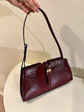 Structured Shoulder Bag in Burgundy Like New